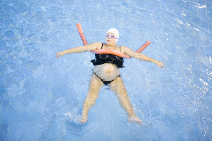 Aqua Yoga για εγκύους στη Θεσσαλονίκη στην καλύτερη πισίνα για εγκύους από τους Ιχθείς Aqua Club - Baby Swimming Thessaloniki